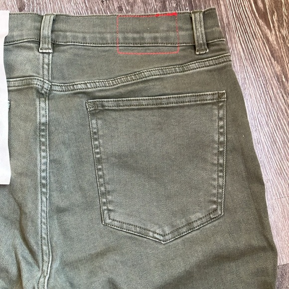 Marine Layer - Picture 11 of 16